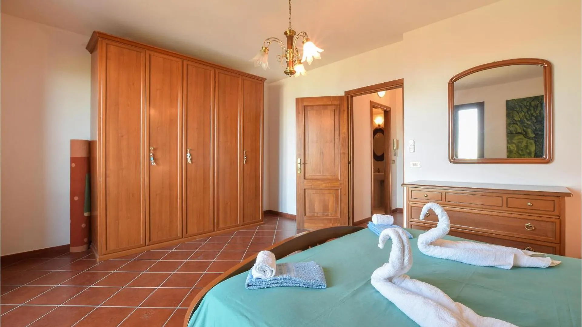 4 Bedroom Stunning Home In Trabia 0*,  Italien