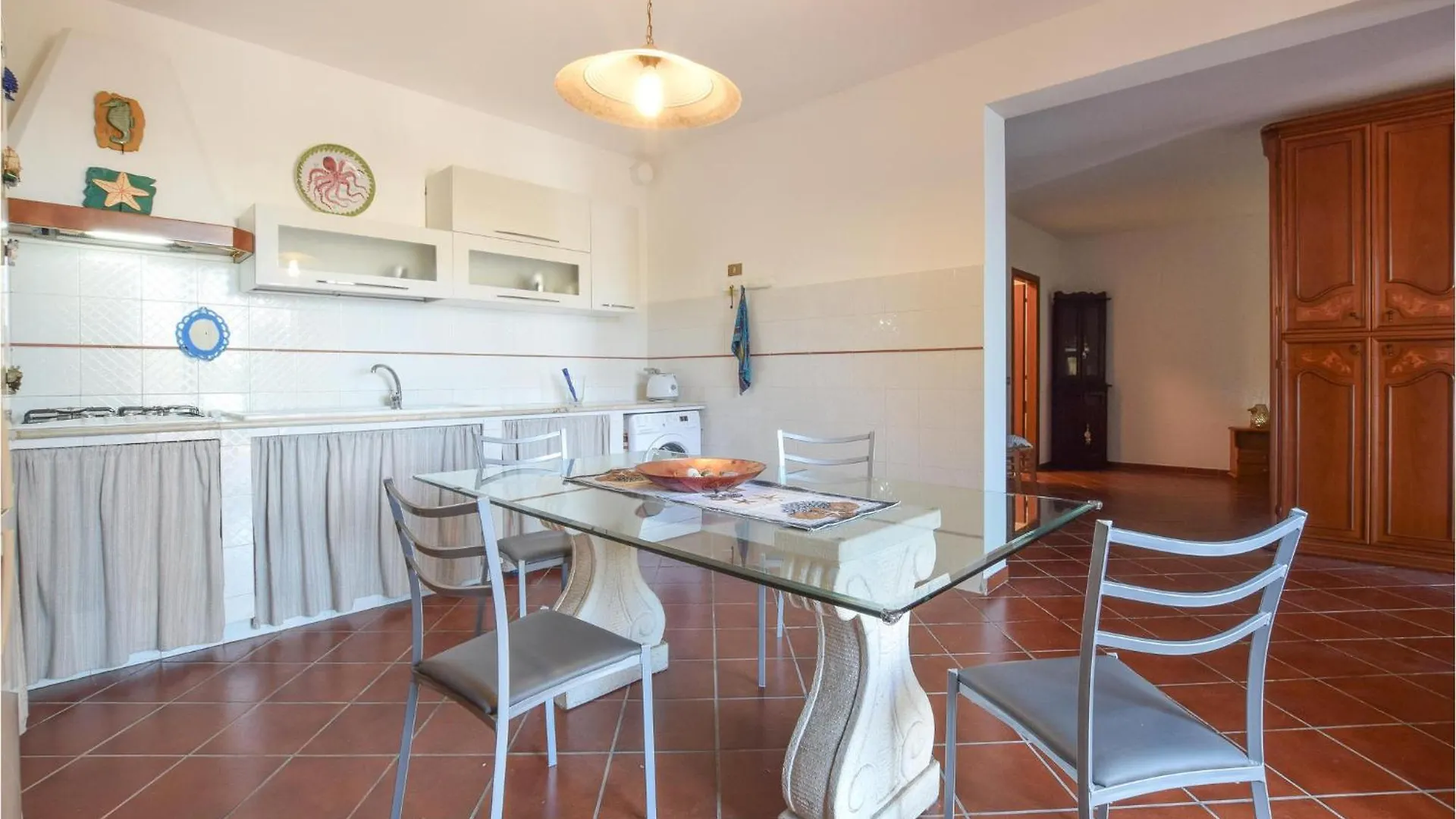 4 Bedroom Stunning Home In Trabia