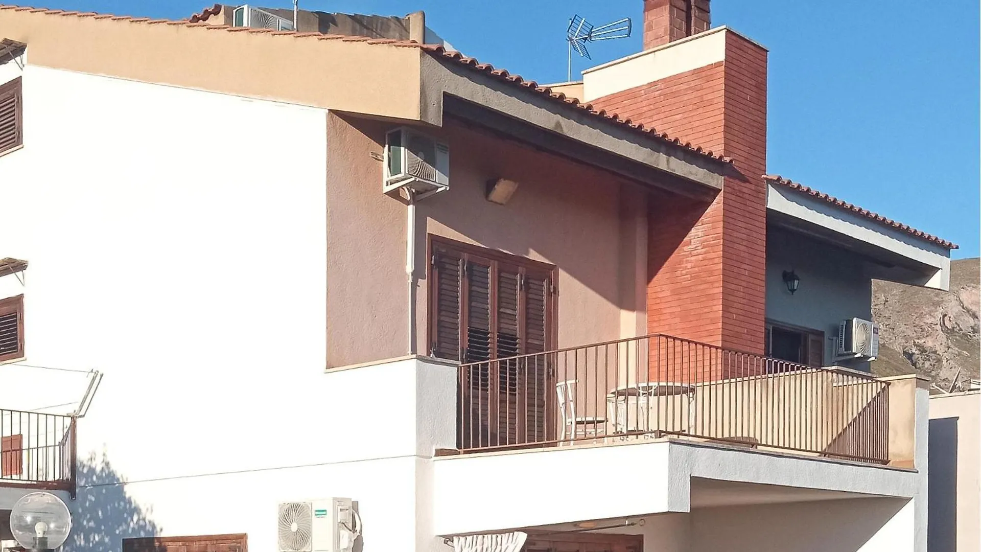 4 Bedroom Stunning Home In Trabia