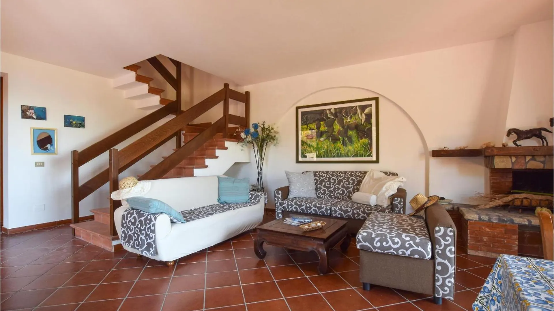 4 Bedroom Stunning Home In Trabia Ferienhaus